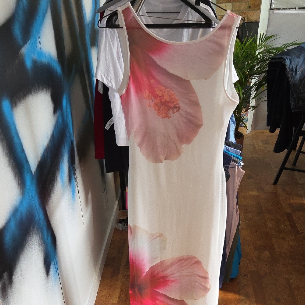 Floral Sleeveless Maxi Dress